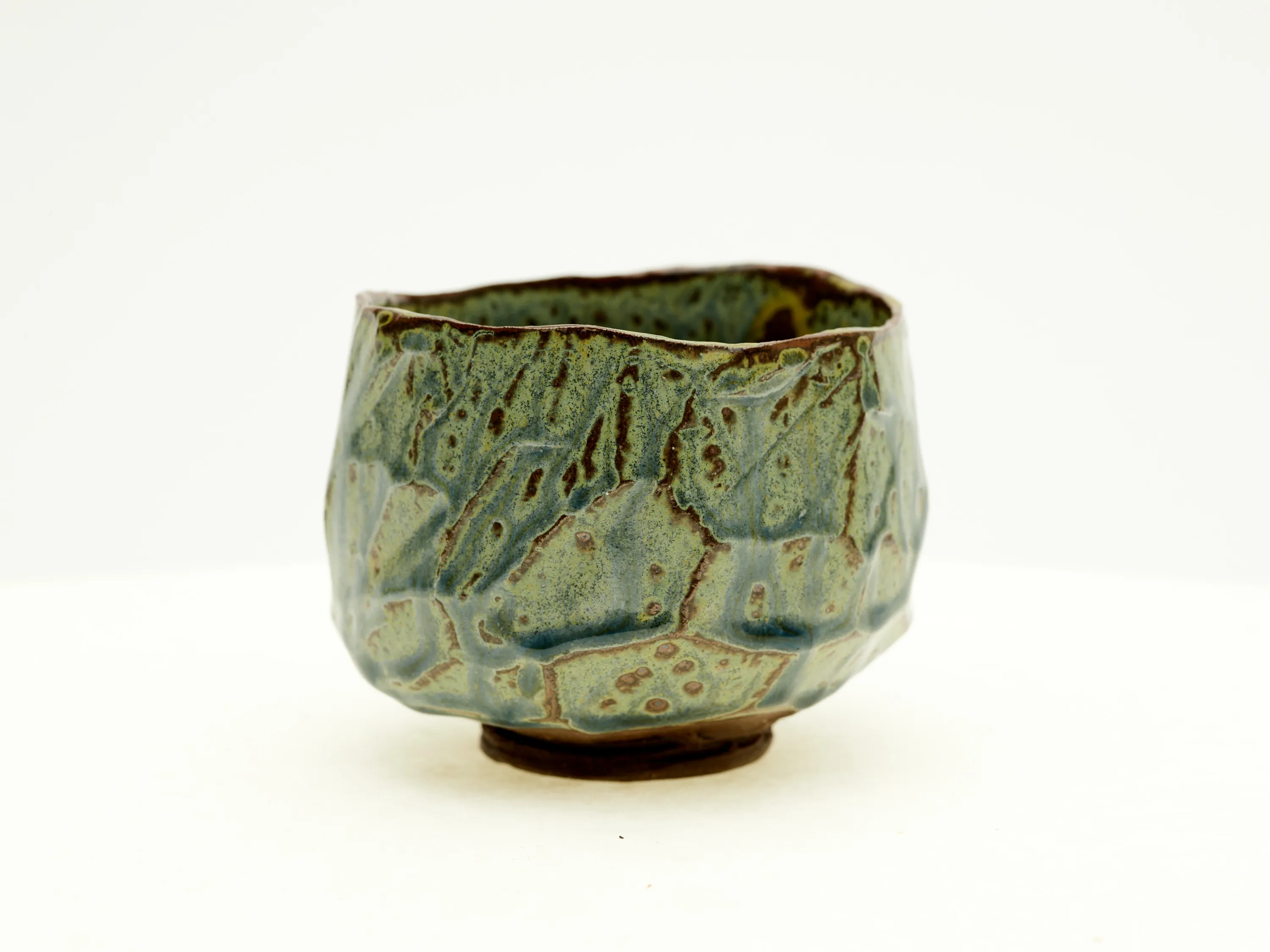 Ash-glazed Hand-carved Chawan — view 3