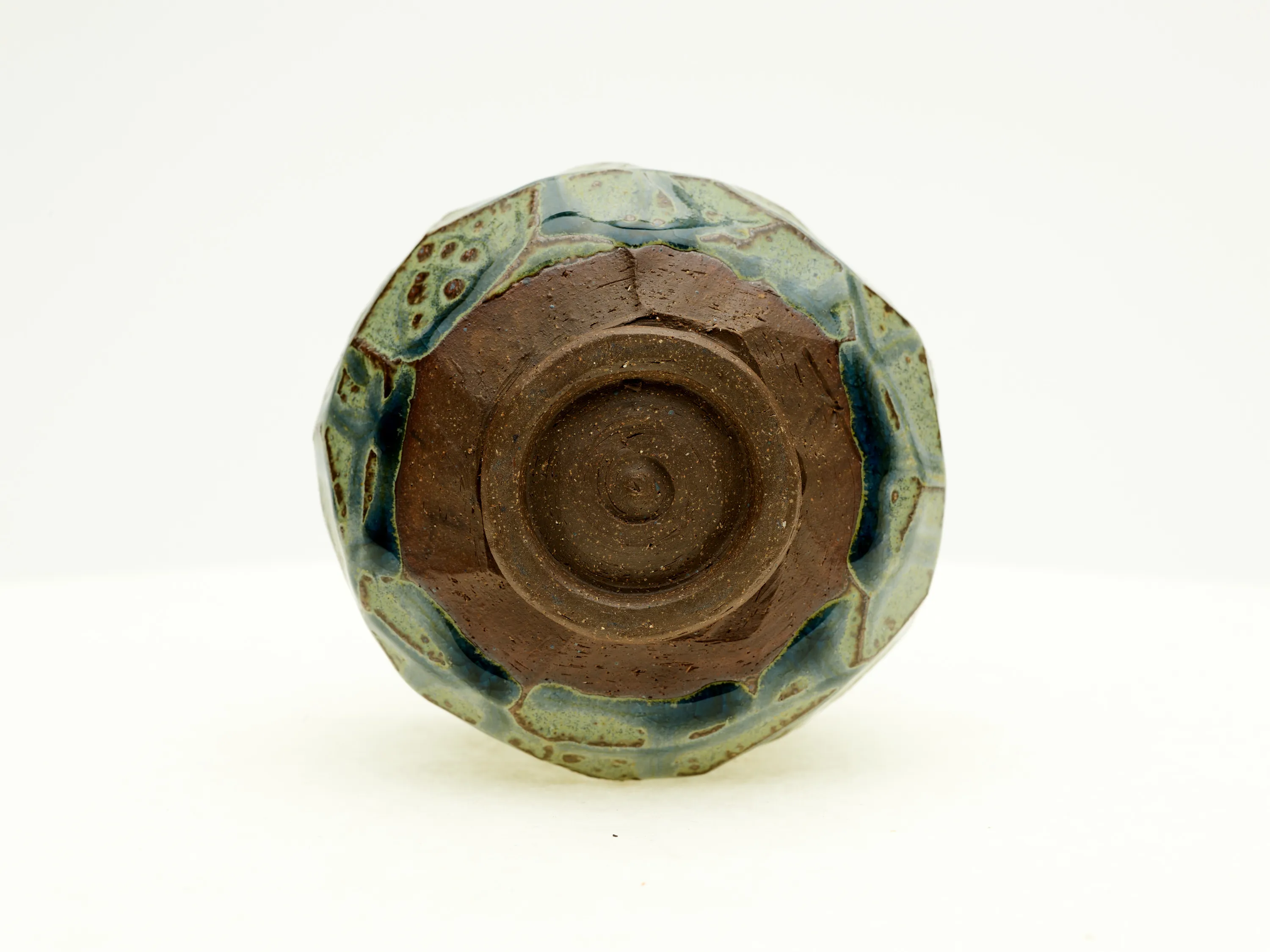 Ash-glazed Hand-carved Chawan — view 4