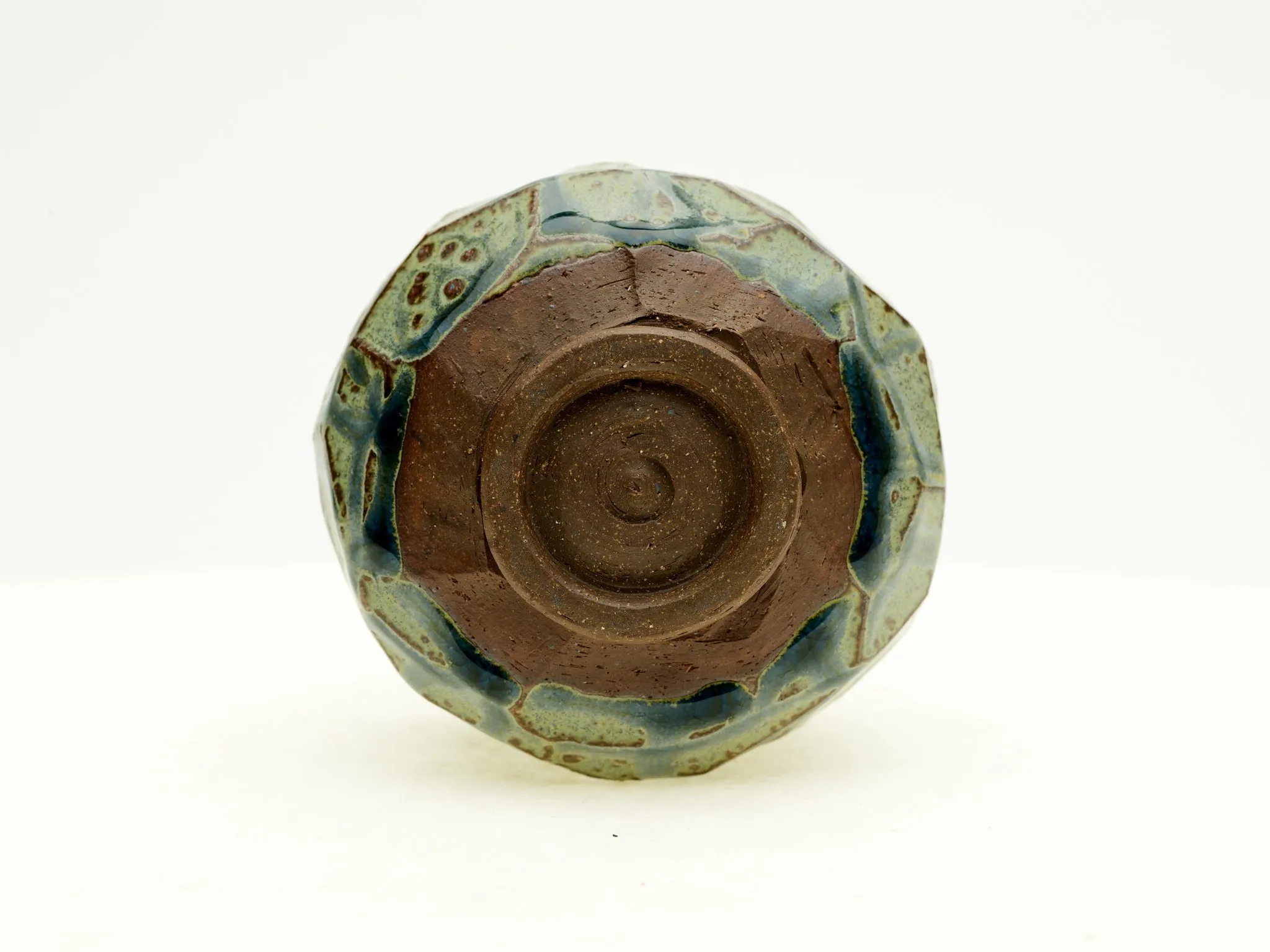 Ash-glazed Hand-carved Chawan — view 4