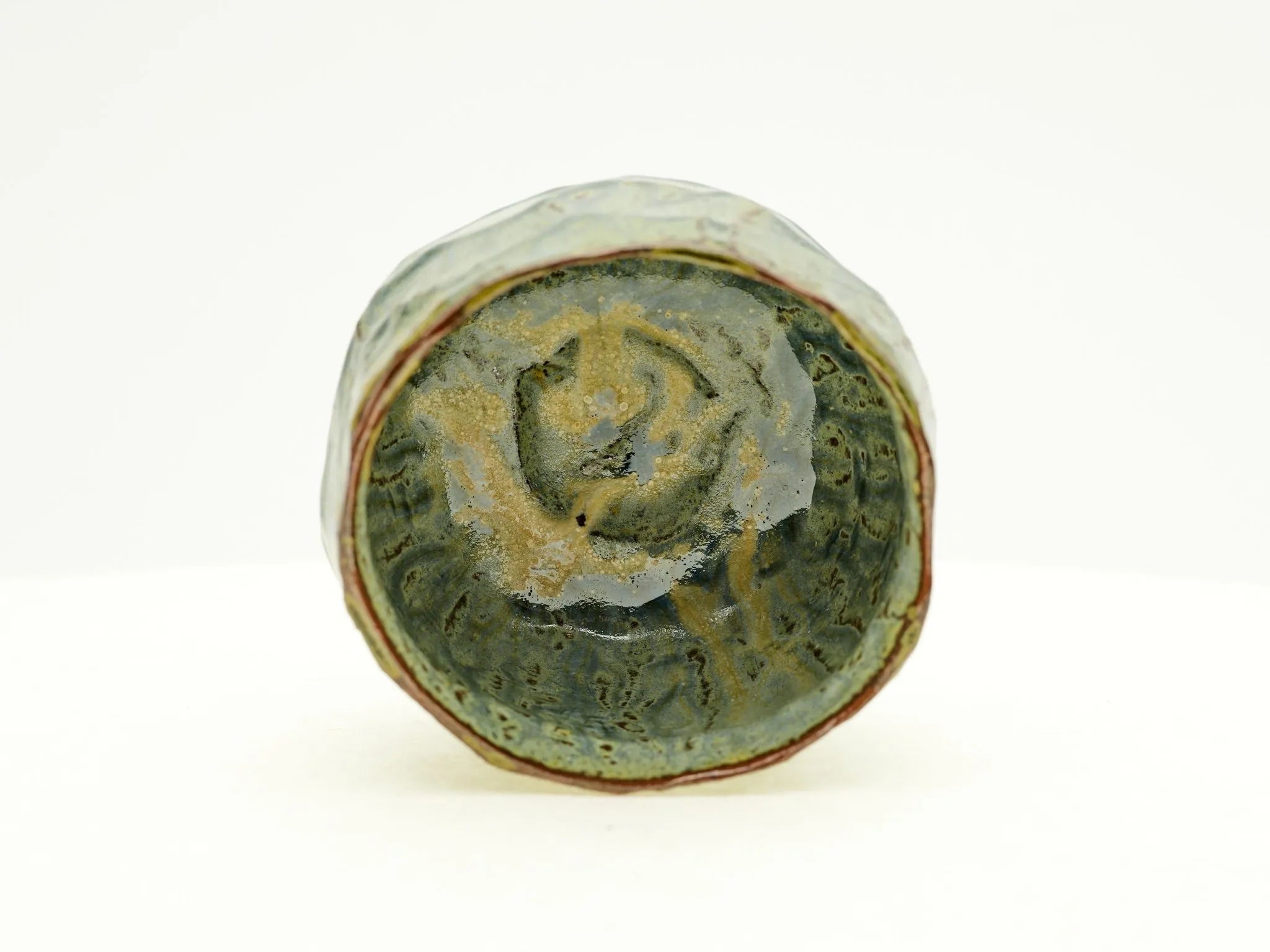 Ash-glazed Hand-carved Chawan — view 5